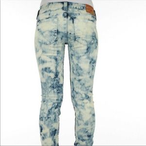 True Religion  authentic distressed jeans So FALL🍁one of a kind